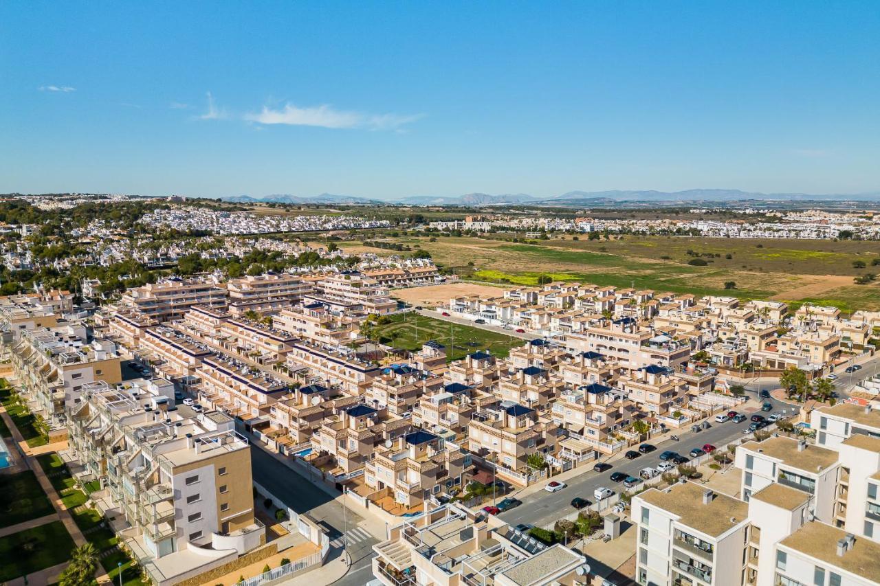 Bungalow La Zenia Cerca De La Playa Orihuela Extérieur photo