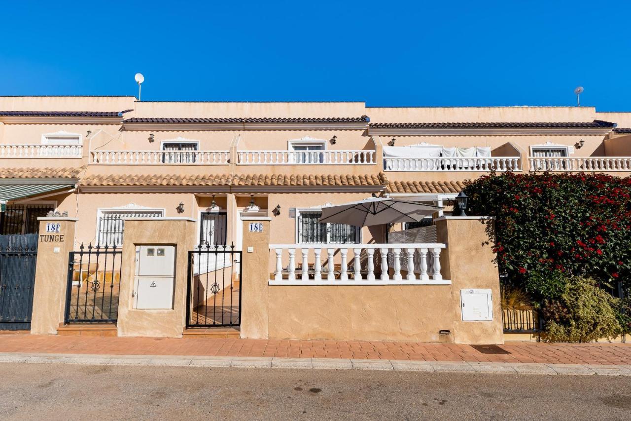 Bungalow La Zenia Cerca De La Playa Orihuela Extérieur photo