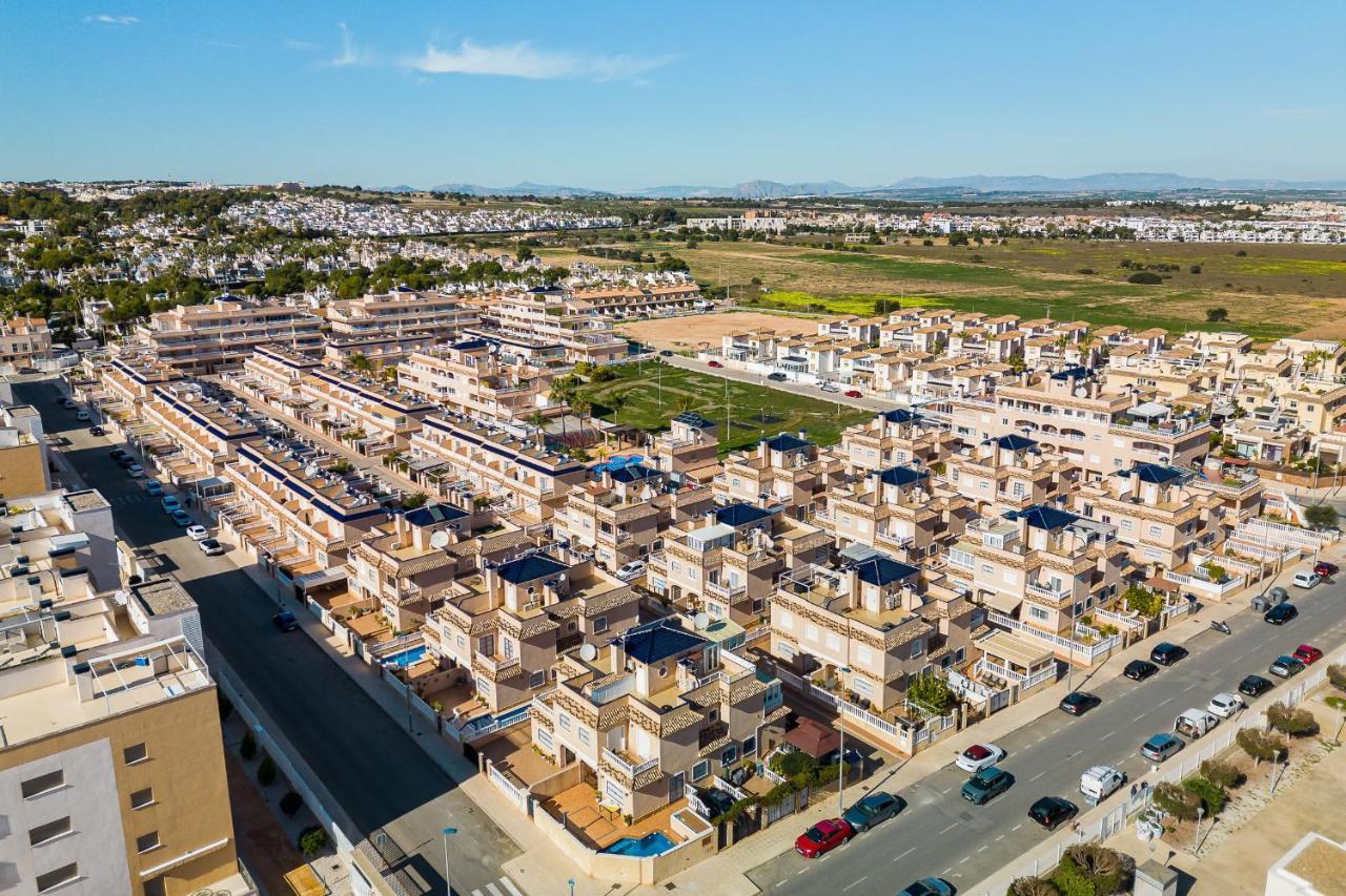 Bungalow La Zenia Cerca De La Playa Orihuela Extérieur photo