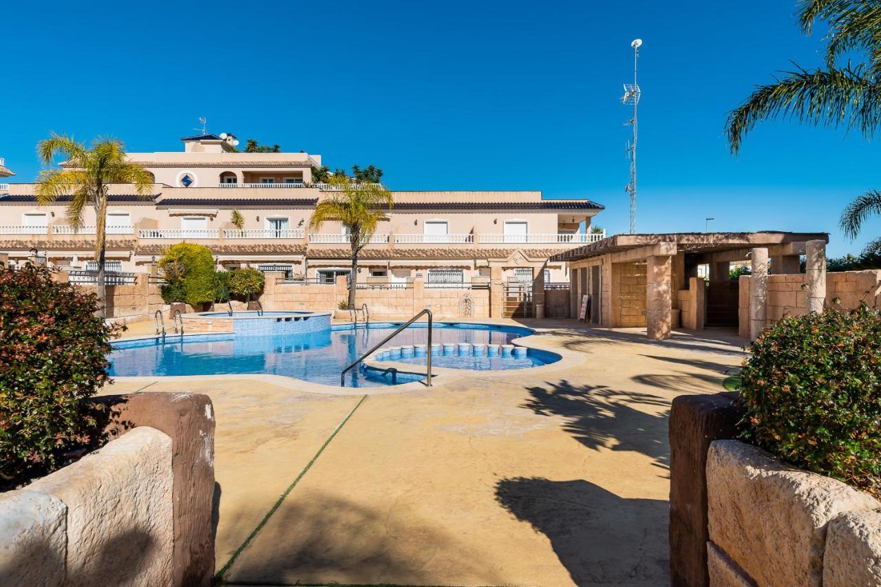 Bungalow La Zenia Cerca De La Playa Orihuela Extérieur photo