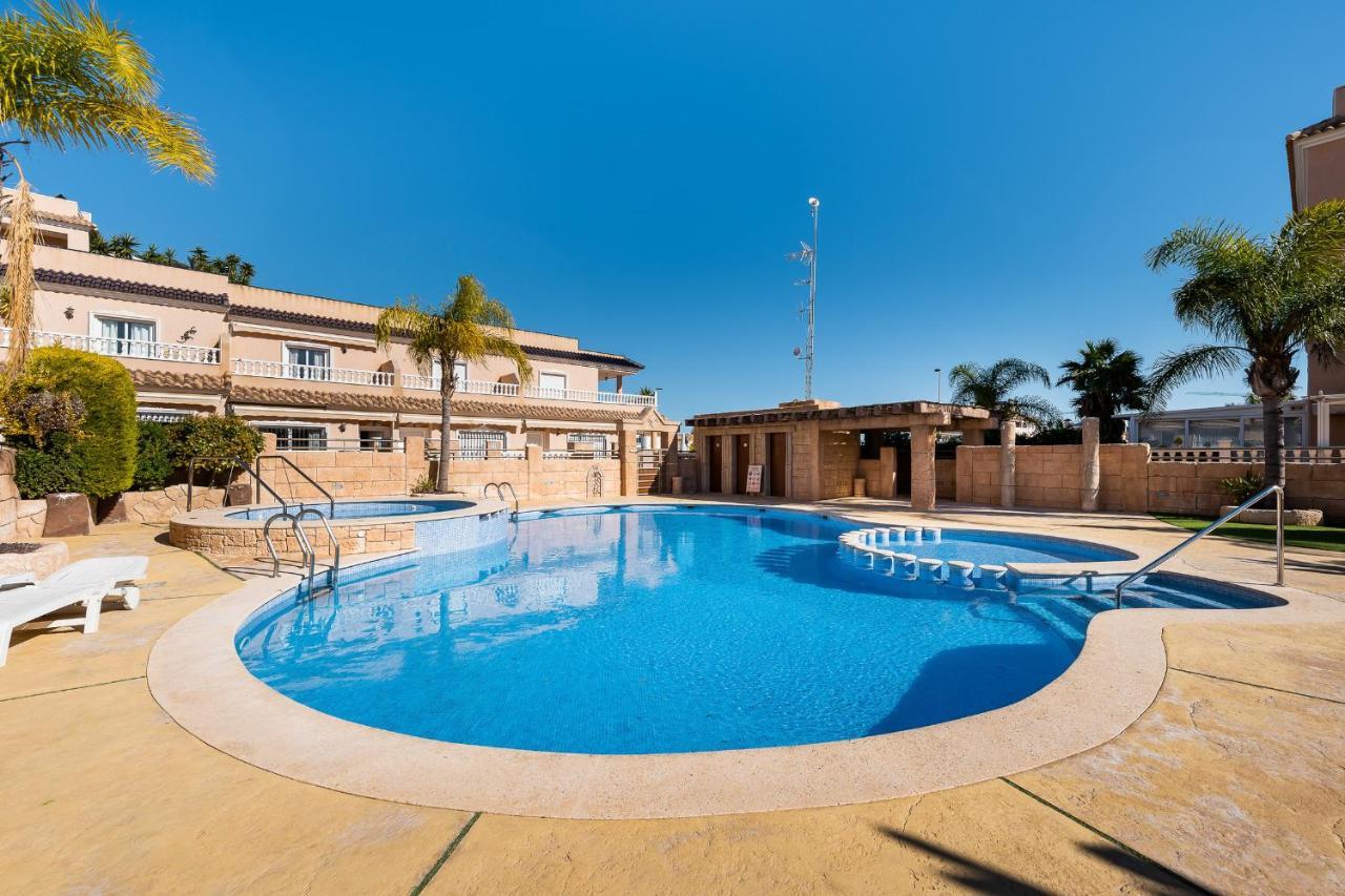 Bungalow La Zenia Cerca De La Playa Orihuela Extérieur photo